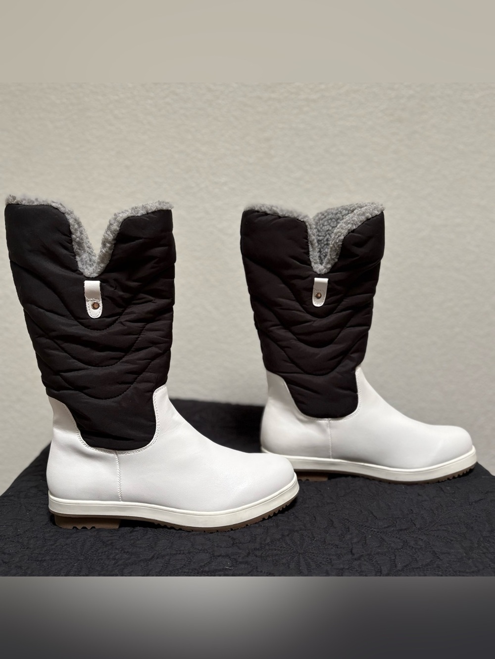 Women’s Winter Mid-Calf Boots in White and Black